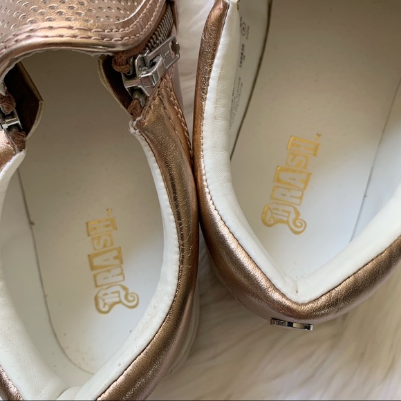 BRASH | Gold metallic slip on sneakers - Picture 10 of 13